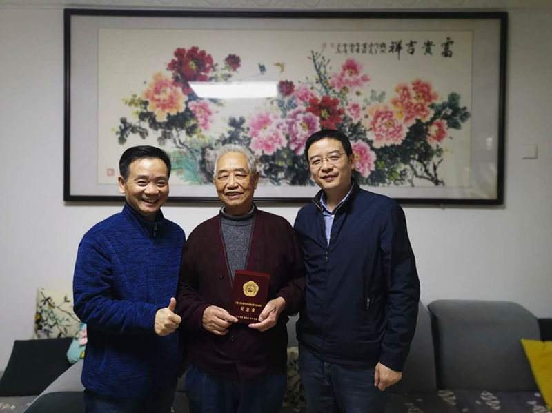 糧油集團(tuán)黨委副書記、副總經(jīng)理、工會(huì)主席王暉 看望慰問(wèn)抗美援朝老同志